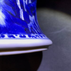 A Chinese blue and white yenyen 'river landscape' vase, Kangxi — photo 23