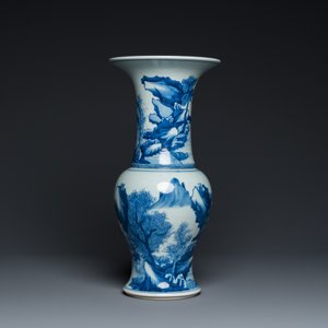 A Chinese blue and white 'yenyen' vase with figures in a landscape, 19/20th C. — photo 2