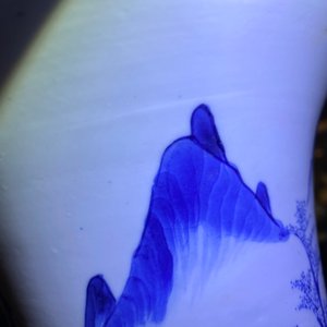 A Chinese blue and white yenyen vase with figures in a landscape, Kangxi — photo 16