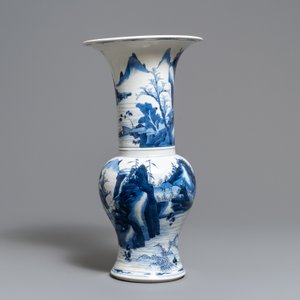 A Chinese blue and white yenyen vase with figures in a landscape, Kangxi — photo 2
