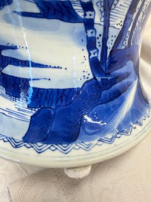 A Chinese blue and white 'Yenyen' vase with figures in a mountainous riverscape — 照片 19