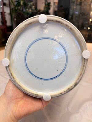 A Chinese blue and white 'Yenyen' vase with figures in a mountainous riverscape — 照片 24
