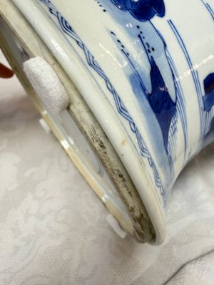A Chinese blue and white 'Yenyen' vase with figures in a mountainous riverscape — 照片 28