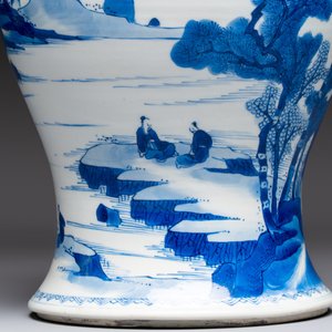 A Chinese blue and white 'Yenyen' vase with figures in a mountainous riverscape — 照片 5