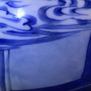 A Chinese blue and white yenyen vase with fine figurative design, Kangxi — photo 14