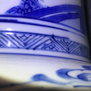 A Chinese blue and white yenyen vase with fine figurative design, Kangxi — photo 8