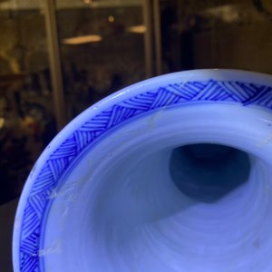 A Chinese blue and white 'yenyen' vase with landscapes and floral panels, Kangxi — photo 9