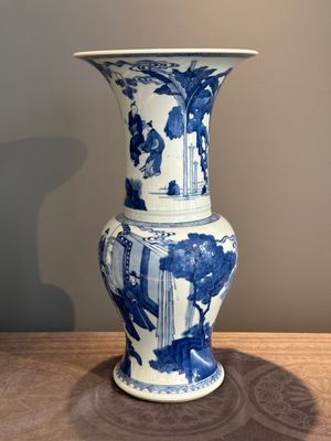 A Chinese blue and white 'yenyen' vase with narrative design, Kangxi — photo 3