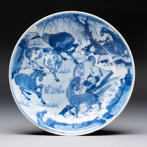 A Chinese blue and white 'Yu Ma Tu 浴馬圖' plate, Kangxi mark and of the period — photo 1