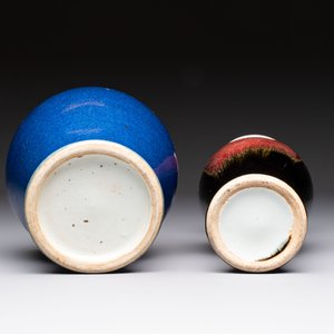 A Chinese blue-glazed jar and a flambé-glazed vase, 19/20th C. — foto 7