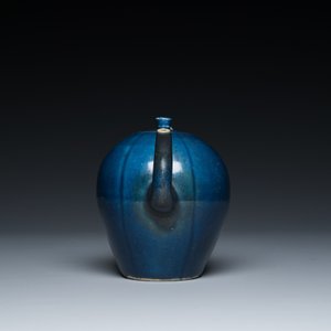 A Chinese blue-glazed teapot with a rat-shaped handle, Transitional period — photo 2