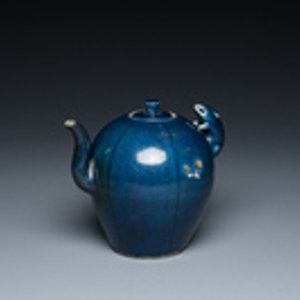 A Chinese blue-glazed teapot with a rat-shaped handle, Transitional period — photo 7