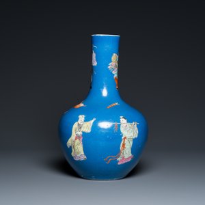 A Chinese blue-ground famille rose 'eight immortals' bottle vase, Qianlong mark, 19th C. — 照片 2