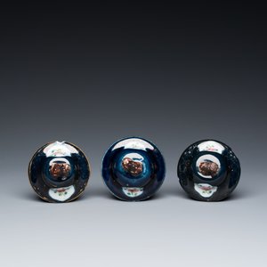 A Chinese blue-ground famille rose garniture of five vases with floral design, Qianlong — 照片 7