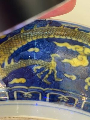 A Chinese blue-ground yellow-enamelled 'dragon' dish, Qianlong mark and of the period — photo 11