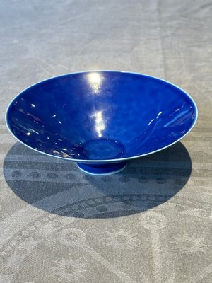 A Chinese blue monochrome bowl, Guangxu mark and of the period — 照片 1
