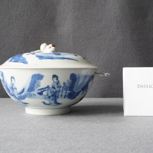 A Chinese blue, white and copper red bowl and cover, Chenghua mark, Kangxi — photo 9