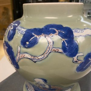 A Chinese blue, white and copper-red celadon-ground vase, Kangxi — 照片 29