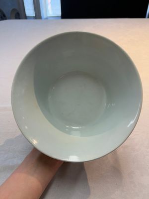 A Chinese blue, white and copper-red conical bowl, Qianlong mark and of the period — photo 8