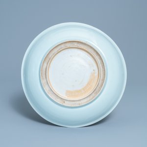 A Chinese blue, white and copper red 'crab and fish' dish, Kangxi — photo 2