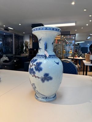 A Chinese blue, white and copper-red 'deer and pine tree' vase, Qianlong — photo 4