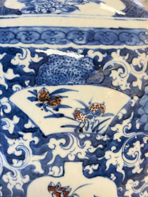 A Chinese blue, white and copper-red 'Deer' vase, 19th C. — foto 11