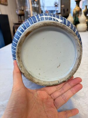 A Chinese blue, white and copper-red 'Deer' vase, 19th C. — foto 16