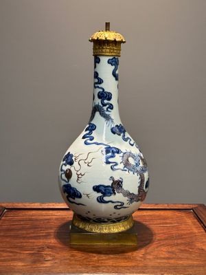 A Chinese blue, white and copper-red 'dragon' vase with gilt bronze mounts, 18th C. — 照片 2