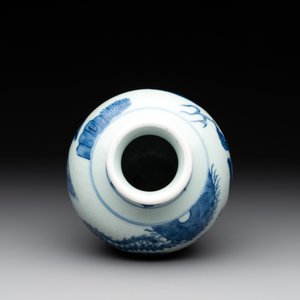 A Chinese blue, white and copper-red 'kylin and phoenix' vase, 19th C. — photo 5