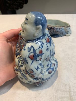 A Chinese blue, white and copper-red 'Liuhai on the three-legged toad' censer and cover, 19th C. — photo 6