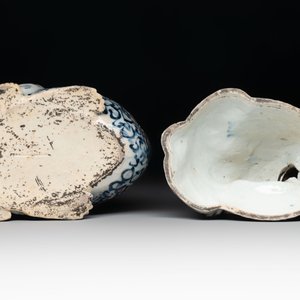 A Chinese blue, white and copper-red 'Liuhai on the three-legged toad' censer and cover, 19th C. — photo 7