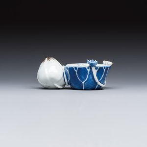 A Chinese blue, white and copper-red lotus-form water dropper — photo 4