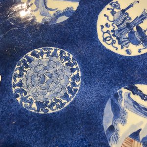 A Chinese blue, white and copper-red powder-blue-ground dish, Kangxi — photo 6