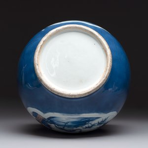 A Chinese blue, white and copper-red powder-blue-ground 'hu' vase, Qianlong — photo 6