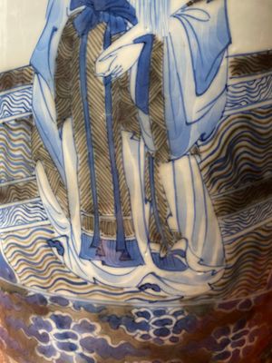 A Chinese blue, white and copper-red 'Sanxing' rouleau vase, Kangxi — photo 12