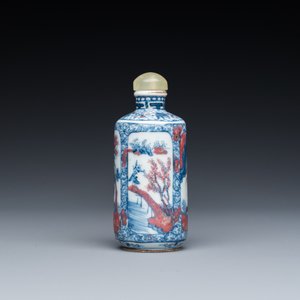 A Chinese blue, white and copper-red snuff bottle, 19th C. — 照片 4