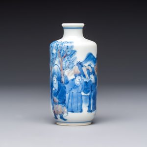 A Chinese blue, white and copper-red snuff bottle with narrative design, 19th C. — photo 3