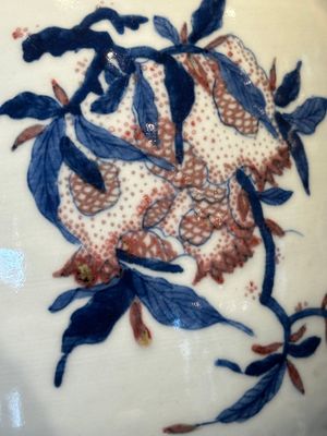 A Chinese blue, white and copper-red 'Three abundances' or 'Sanduo' vase, 19/20th C. — 照片 10