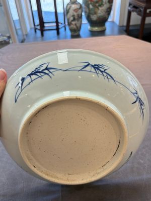 A Chinese blue, white and copper-red 'Three Friends of Winter' jar, and a blue and white 'Buddhist lion' dish, 18th C. — 照片 12