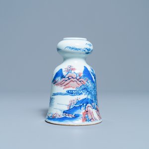 A Chinese blue, white and copper red vase, 19/20th C. — 照片 5