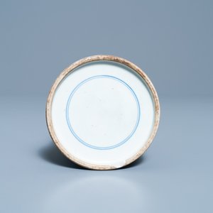 A Chinese blue, white and copper red vase, 19/20th C. — 照片 7