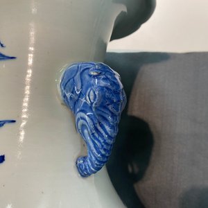 A Chinese blue, white and copper red vase with elephant handles, 19th C. — photo 11