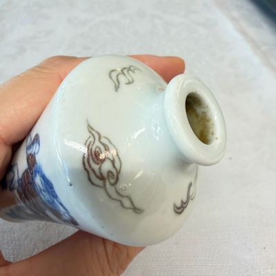 A Chinese blue, white and copper-red 'Zhong Kui' snuff bottle — photo 8