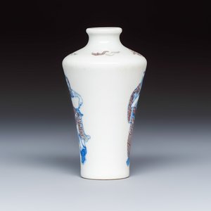 A Chinese blue, white and copper-red 'Zhong Kui' snuff bottle — photo 2