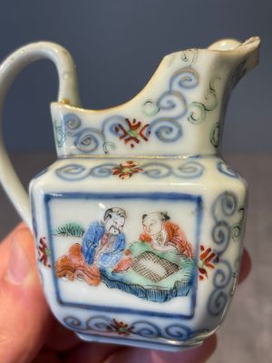 A Chinese blue, white and famille rose tea service, three famille rose bowls, a plate and a covered jar, 19th C. — 照片 60
