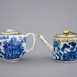 A Chinese blue, white and gilt part tea service with landscapes, Qianlong, 18th C. — photo 4