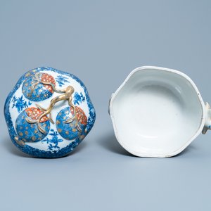 A Chinese blue, white and iron red pomegranate tureen and cover, Jiaqing — photo 7
