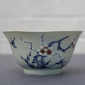 A Chinese blue, white and red on celadon ground 'prunus' bowl, Kangxi — photo 12