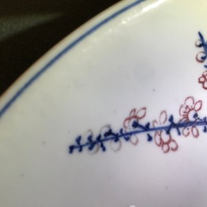 康熙 花卉蓝白红瓷盘 — 照片 8