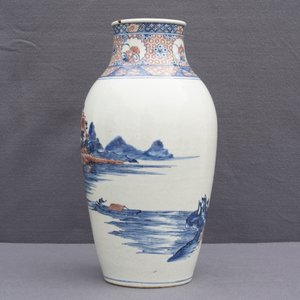 A Chinese blue, white and underglaze red landscape vase, 19th C. — 照片 11